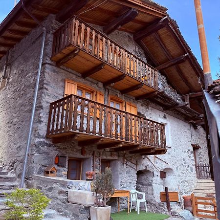 Casa Vacanze Nora Chamois Exterior foto