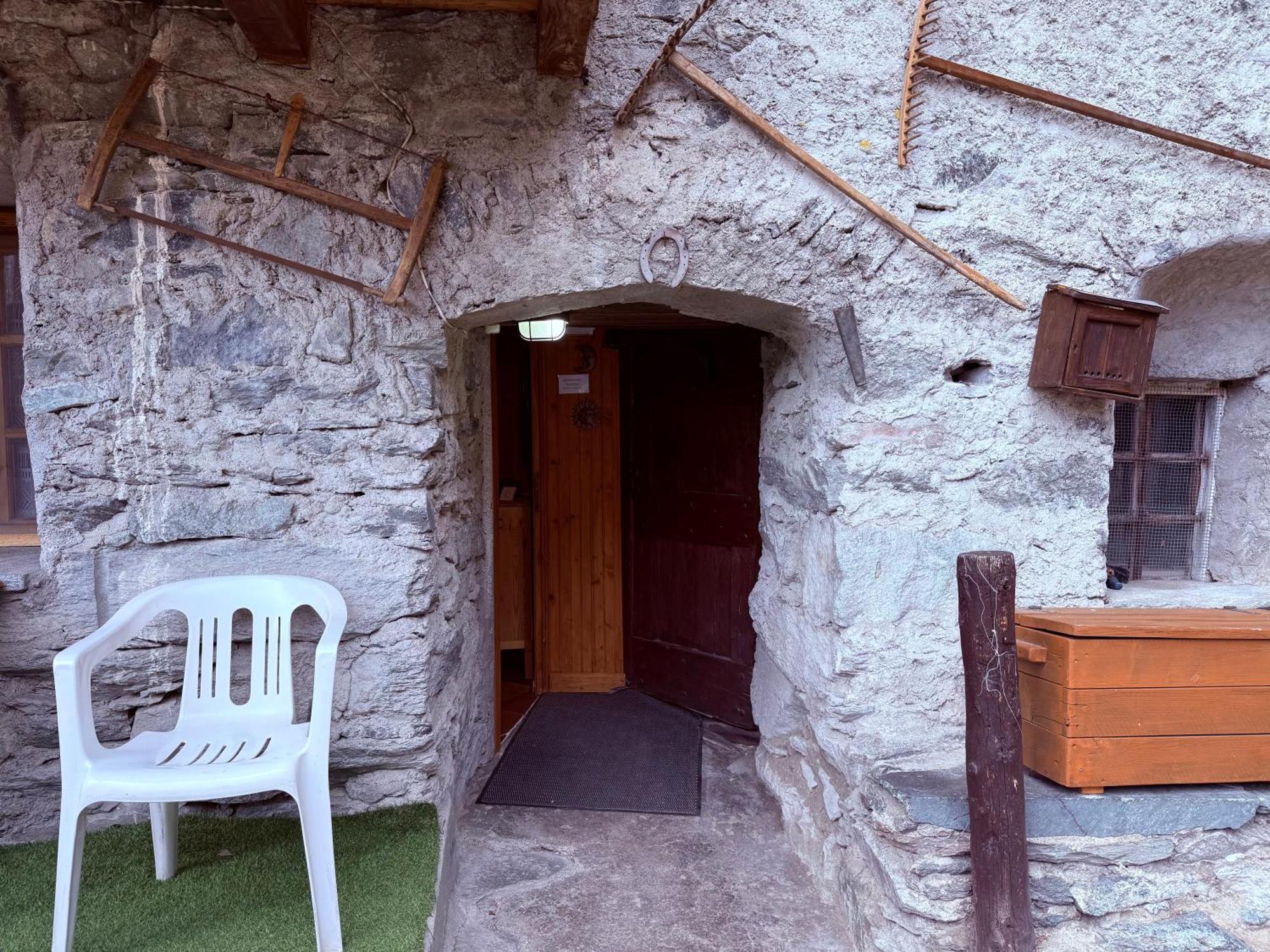 Casa Vacanze Nora Chamois Exterior foto