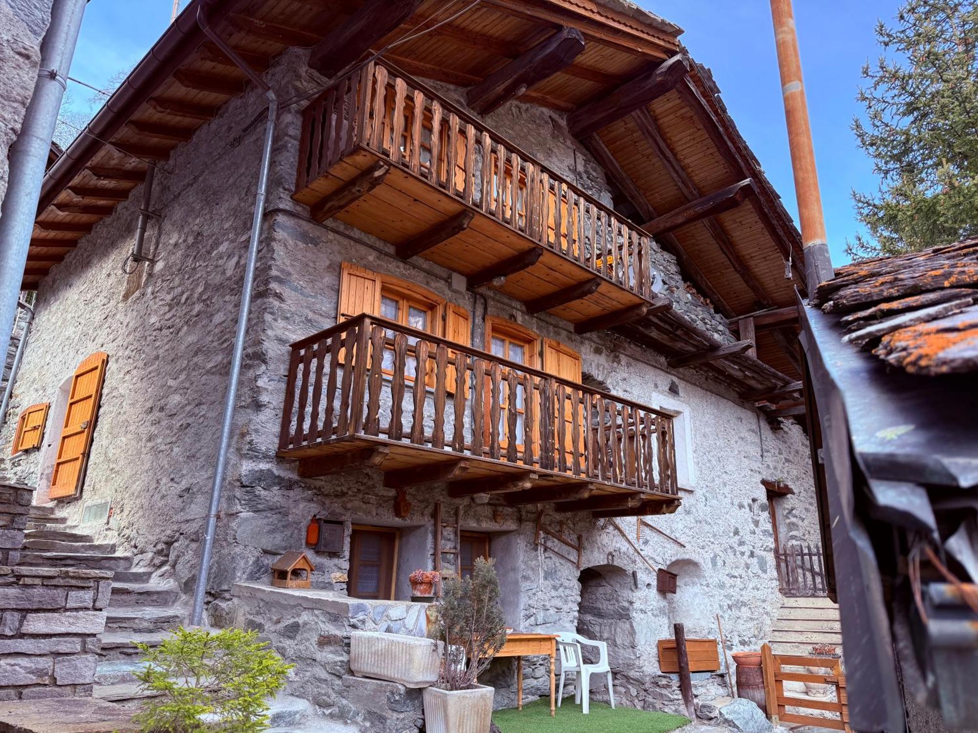 Casa Vacanze Nora Chamois Exterior foto