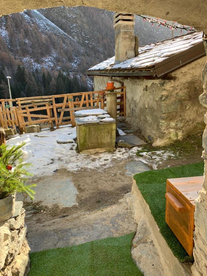 Casa Vacanze Nora Chamois Exterior foto